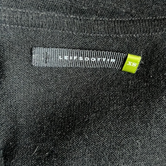 Leifsdottir Ruffle Cardigan X-Small - Picture 3 of 9